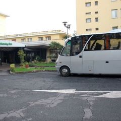 Отель Holiday Inn Rome Aurelia городской автобус
