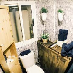 Отель Lollipop Flats City Center Suite Ii Мадрид ванная