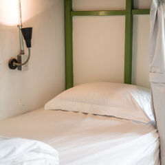 Отель Bed & Body Bangkok комната для гостей фото 4