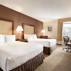 Отель Crowne Plaza Washington National Airport США, Арлингтон - отзывы, цены и фото номеров - забронировать отель Crowne Plaza Washington National Airport онлайн комната для гостей фото 5