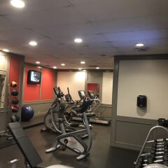 Отель Ramada Plaza by Wyndham Calgary Downtown Канада, Калгари - отзывы, цены и фото номеров - забронировать отель Ramada Plaza by Wyndham Calgary Downtown онлайн фитнесс-зал фото 4