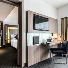 Отель Novotel Bangkok Silom Road удобства в номере