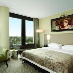 Отель Hyatt Regency Düsseldorf 5* Улучшенный номер с различными типами кроватей фото 2