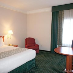 La Quinta Inn & Suites by Wyndham Ontario Airport in Ontario, United States of America from 147$, photos, reviews - zenhotels.com guestroom photo 4
