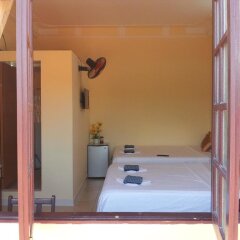 Отель Homeland River Homestay сейф в номере