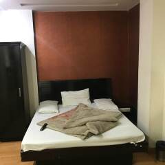Hotel Dwarkadhish Intercontinental комната для гостей фото 2