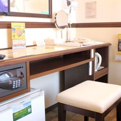 Отель Toyoko Inn Hakata-eki Minami сейф в номере
