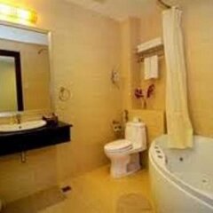 Отель Hanoi Astoria Ханой ванная