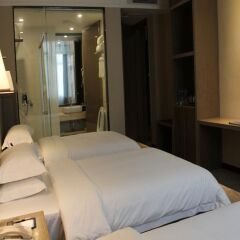 Guangzhou BoYi Hotel комната для гостей