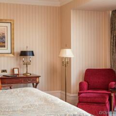 Отель InterContinental Kyiv Киев комната для гостей фото 5