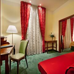 Отель EA Hotel Jelení dvur Prague Castle Чехия, Прага - 7 отзывов об отеле, цены и фото номеров - забронировать отель EA Hotel Jelení dvur Prague Castle онлайн комната для гостей