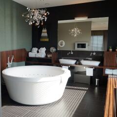 Отель Van der Valk Airporthotel Düsseldorf Германия, Дюссельдорф - отзывы, цены и фото номеров - забронировать отель Van der Valk Airporthotel Düsseldorf онлайн ванная