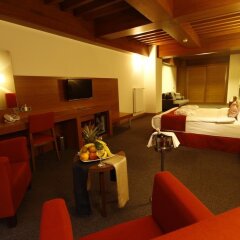Abant Aden Boutique Hotel & Spa Турция, Болу - отзывы, цены и фото номеров - забронировать отель Abant Aden Boutique Hotel & Spa онлайн сейф в номере