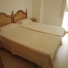 Отель Apartamentos Villa de Madrid Испания, Бланес - отзывы, цены и фото номеров - забронировать отель Apartamentos Villa de Madrid онлайн комната для гостей фото 4