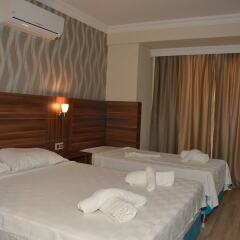 Monk Boutique Hotel сейф в номере