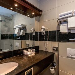 Отель Best Western Plus Blue Square Нидерланды, Амстердам - 4 отзыва об отеле, цены и фото номеров - забронировать отель Best Western Plus Blue Square онлайн фото 2