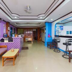 Отель The Grand Orchid Inn гостиничный бар