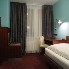 Отель Belle Blue Zentrum сейф в номере