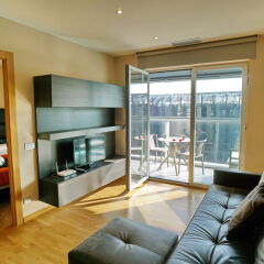 Отель Apt. Fira Gran Via - Barcelona4Seasons комната для гостей