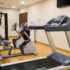 Отель NH Marbella фитнесс-зал фото 4