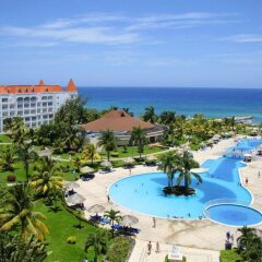 Отель Gran Bahia Principe Jamaica Hotel Ямайка, Ранавей-Бей - отзывы, цены и фото номеров - забронировать отель Gran Bahia Principe Jamaica Hotel онлайн пляж