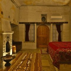 Отель Oread Cave Suites комната для гостей