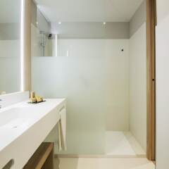 Отель Golden Tulip Barcelona ванная