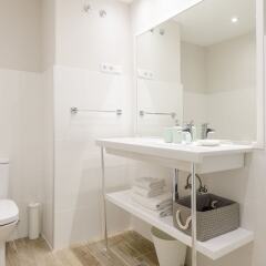 Отель Charming Eurobuilding 2 Exclusive ванная фото 2