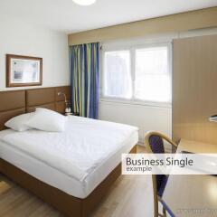 Отель Royal Hotel Zurich Швейцария, Цюрих - 3 отзыва об отеле, цены и фото номеров - забронировать отель Royal Hotel Zurich онлайн комната для гостей фото 4