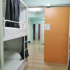 Panda Hostel Phuket - Adults Only интерьер отеля