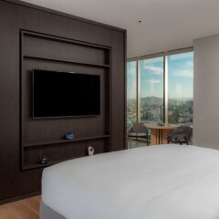 Отель Hilton Guadalajara Midtown Мексика, Гвадалахара - отзывы, цены и фото номеров - забронировать отель Hilton Guadalajara Midtown онлайн комната для гостей фото 3