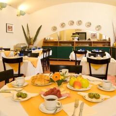 Отель Residence Mala Strana Прага