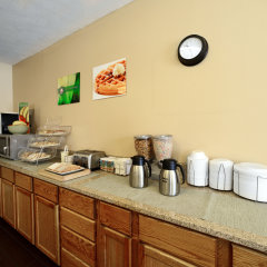 Quality Inn and Suites Springfield Southwest near I-72 in Springfield, United States of America from 106$, photos, reviews - zenhotels.com meals