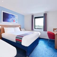 Отель Travelodge Manchester Central комната для гостей фото 5