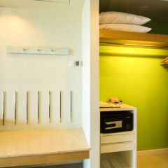 Отель Holiday Inn Resort Krabi Ao Nang Beach сейф в номере