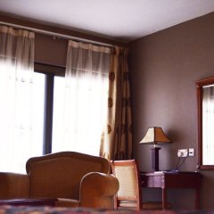 Mensvic Grand Hotel in Accra, Ghana from 206$, photos, reviews - zenhotels.com guestroom photo 3