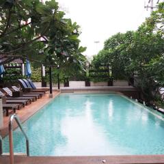 Pattaya Sea View Hotel бассейн фото 3