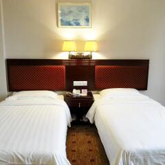 East Asia Hotel комната для гостей фото 2