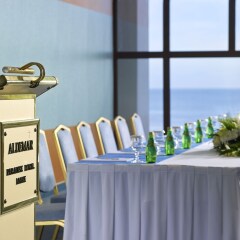 Отель Aldemar Amilia Mare