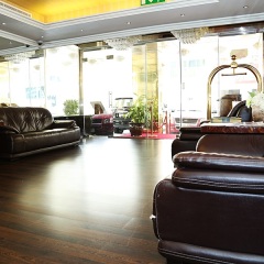Aureate Hotel Apartments интерьер отеля