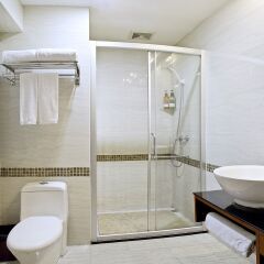 Paco Business Hotel Jiangtai Metro Station Branch ванная фото 2