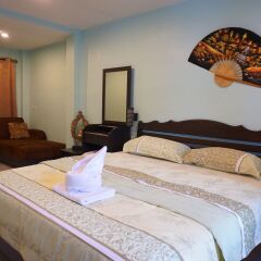 Отель Martin's Swiss Guesthouse комната для гостей