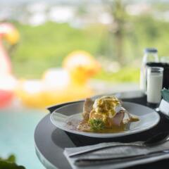 Отель X2 Vibe Pattaya Seaphere Residence питание