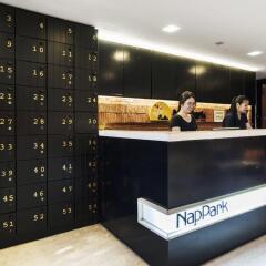 NapPark Hostel сейф в номере