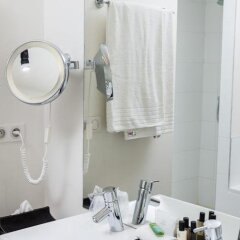 Отель Jala All Suites Hotel Бельгия, Льеж - отзывы, цены и фото номеров - забронировать отель Jala All Suites Hotel онлайн ванная