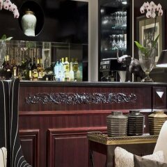 Отель Hôtel Keppler Франция, Париж - 1 отзыв об отеле, цены и фото номеров - забронировать отель Hôtel Keppler онлайн гостиничный бар