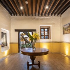 Отель Suites Los Camilos - Adults Only Мексика, Мехико - отзывы, цены и фото номеров - забронировать отель Suites Los Camilos - Adults Only онлайн интерьер отеля