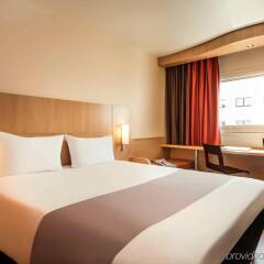 Отель ibis Paris Montmartre 18ème комната для гостей фото 2