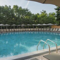 Отель HVD Viva Club Hotel - Все включено Болгария, Золотые пески - 1 отзыв об отеле, цены и фото номеров - забронировать отель HVD Viva Club Hotel - Все включено онлайн бассейн фото 3
