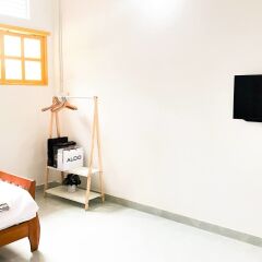 Отель Urban House Saigon 3 сейф в номере